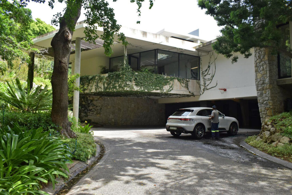 Glen Villa 18